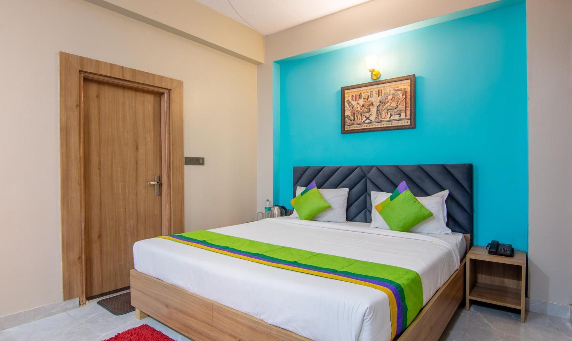 Treebo Elite Corporate, Sector 62 Hotel Noida Bagian luar foto